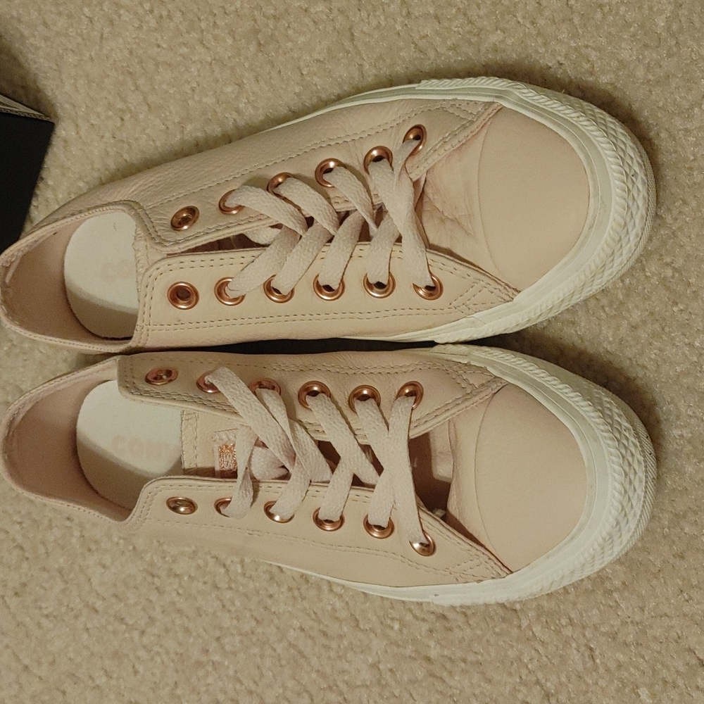 Pastel Rose Chucks low top